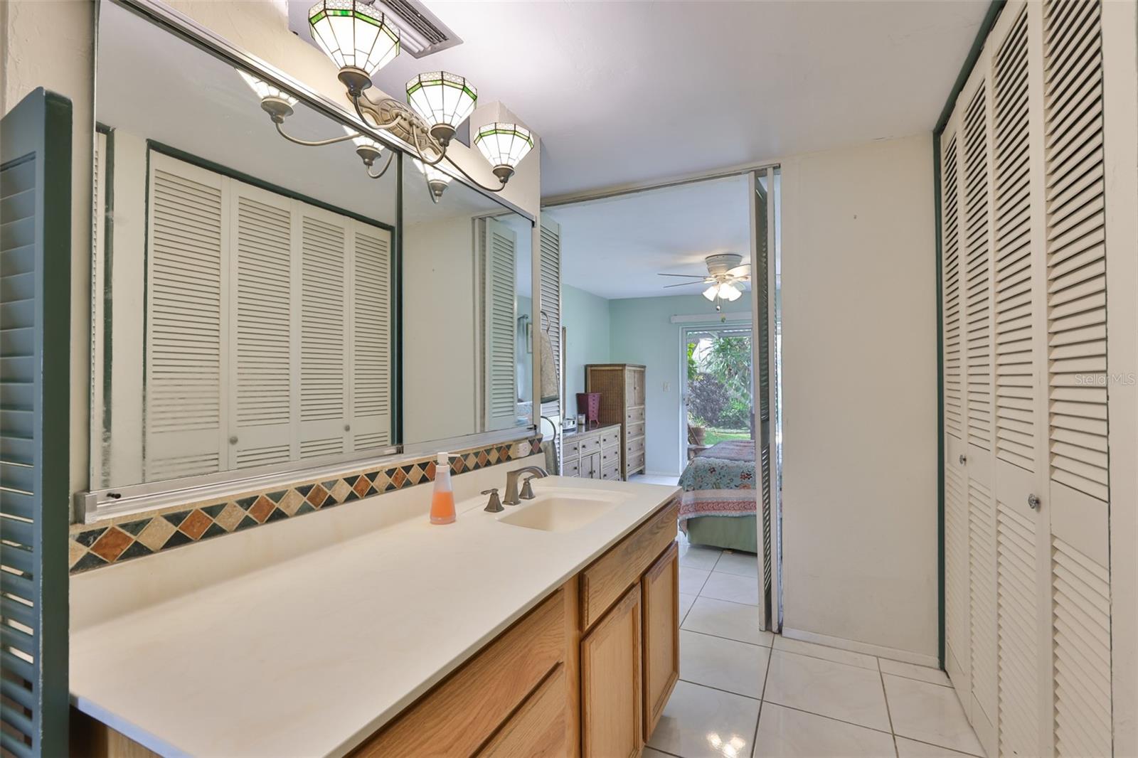 MEADOW LAWN 12TH ADD - Residential