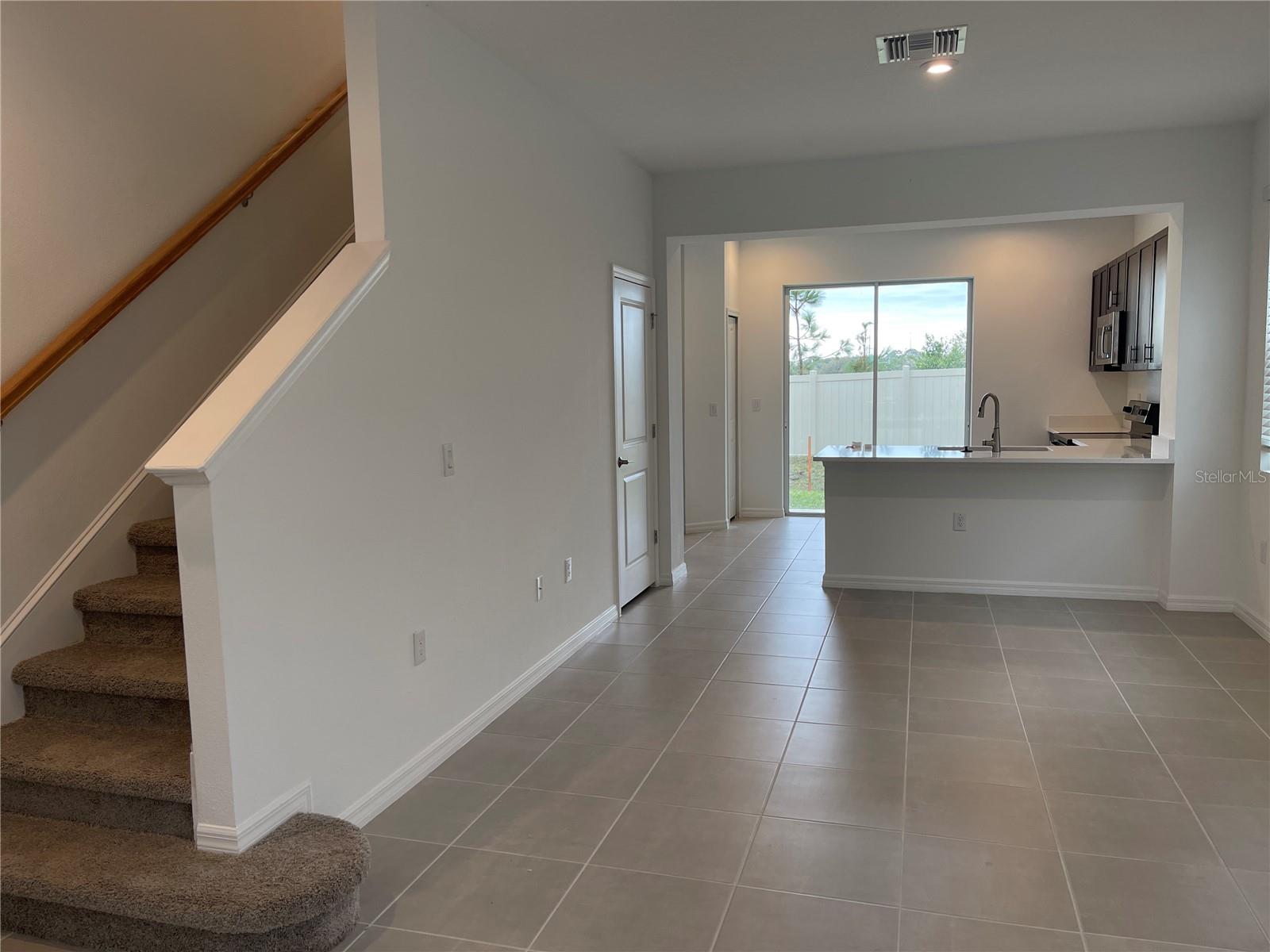 ARTISAN LAKES PRCL J PH 2A, 2B & 2C - Residential Lease