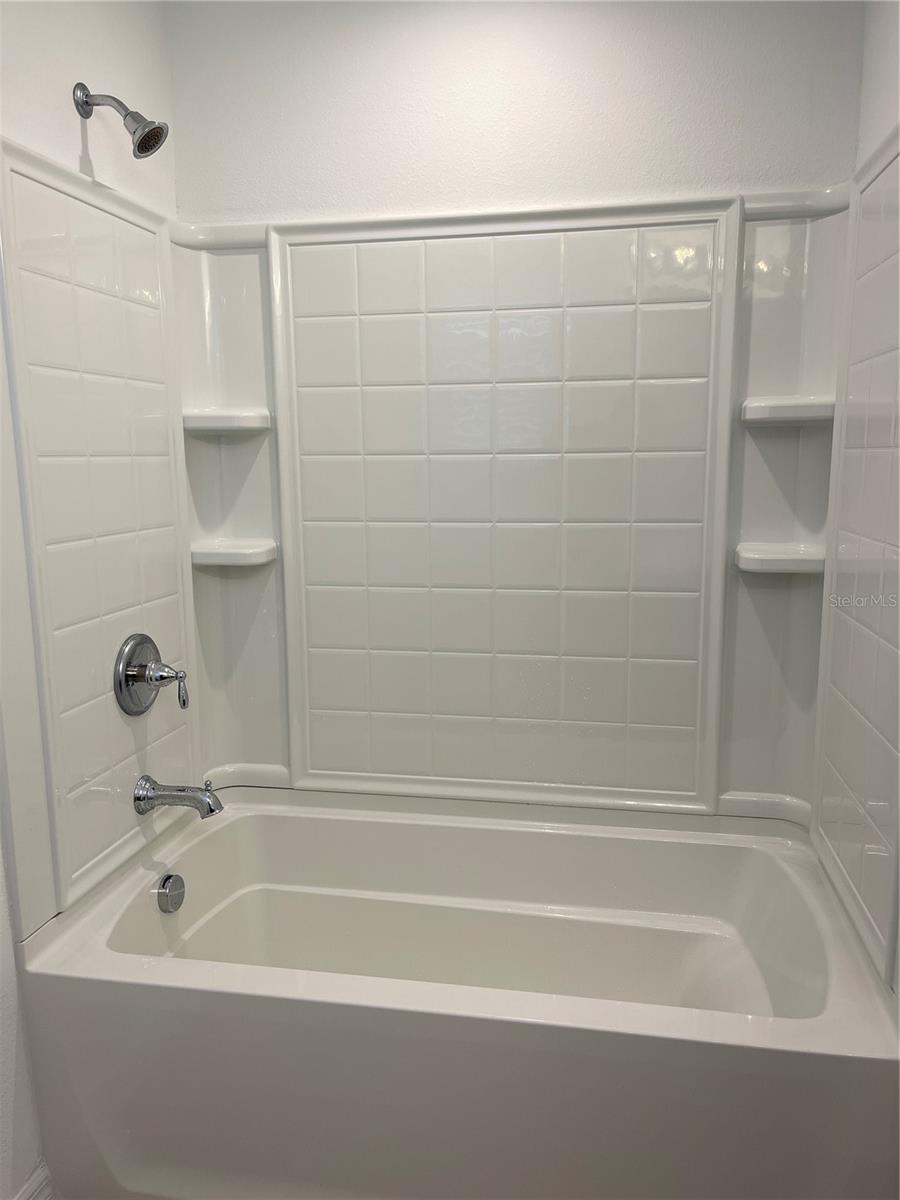 ARTISAN LAKES PRCL J PH 2A, 2B & 2C - Residential Lease