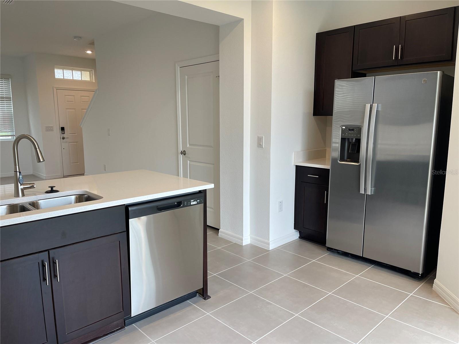 ARTISAN LAKES PRCL J PH 2A, 2B & 2C - Residential Lease