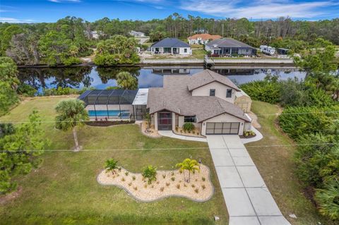 A home in PORT CHARLOTTE