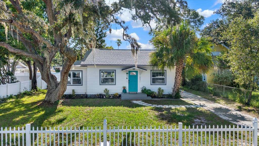 Photo of 1945 Overbrook Avenue, Clearwater, FL 33755 (MLS # TB8539622)