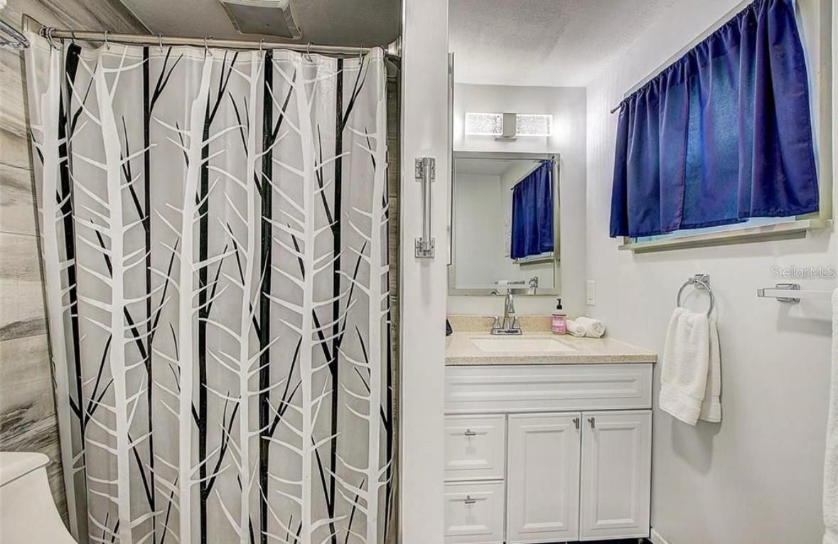 COLONIAL PLACE REV - Residential Lease