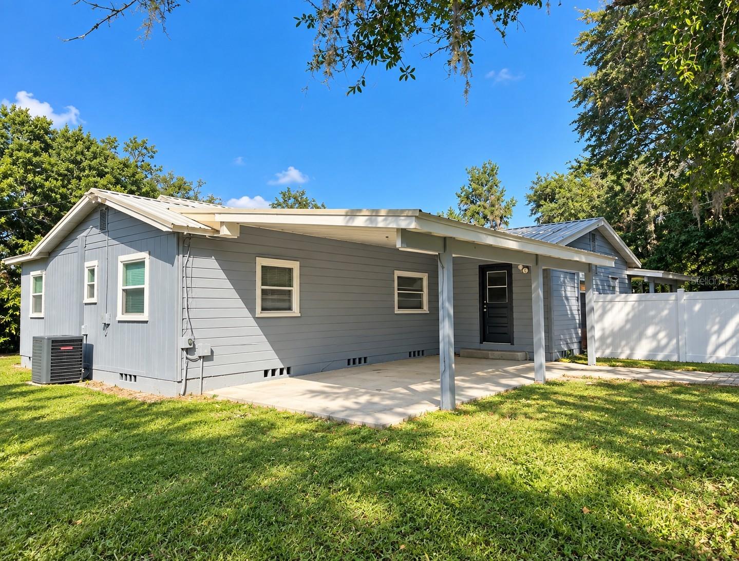 1618 MAGNOLIA AVENUE