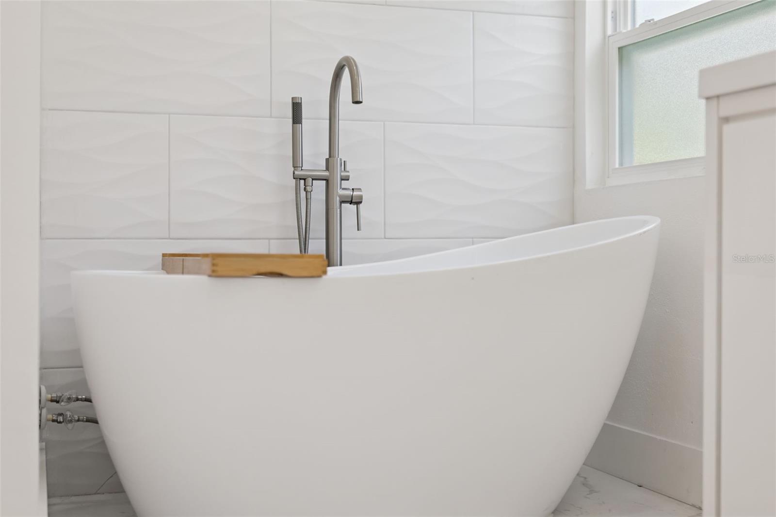 REMINGTON OAKS AT THE CROSSINGS - Residential