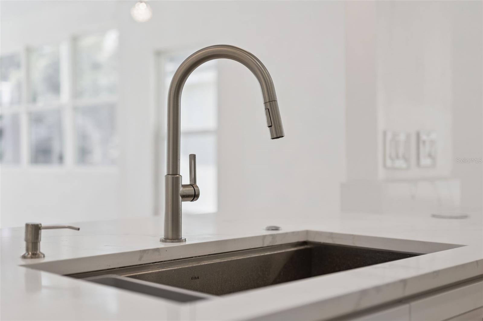 REMINGTON OAKS AT THE CROSSINGS - Residential