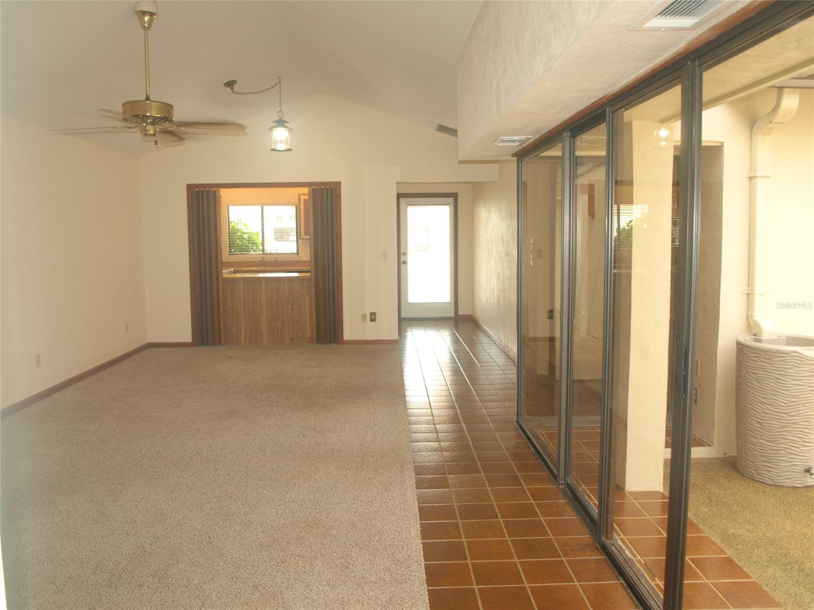 Eagle Landing Ph 01-06 Condo - Residential