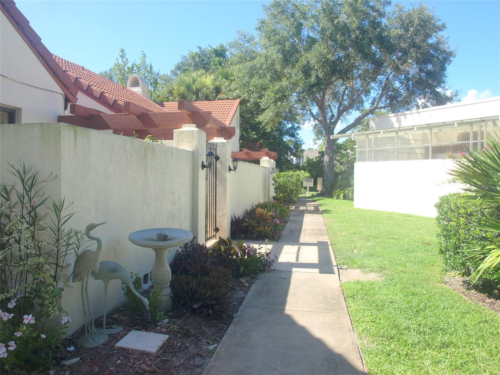 Eagle Landing Ph 01-06 Condo - Residential