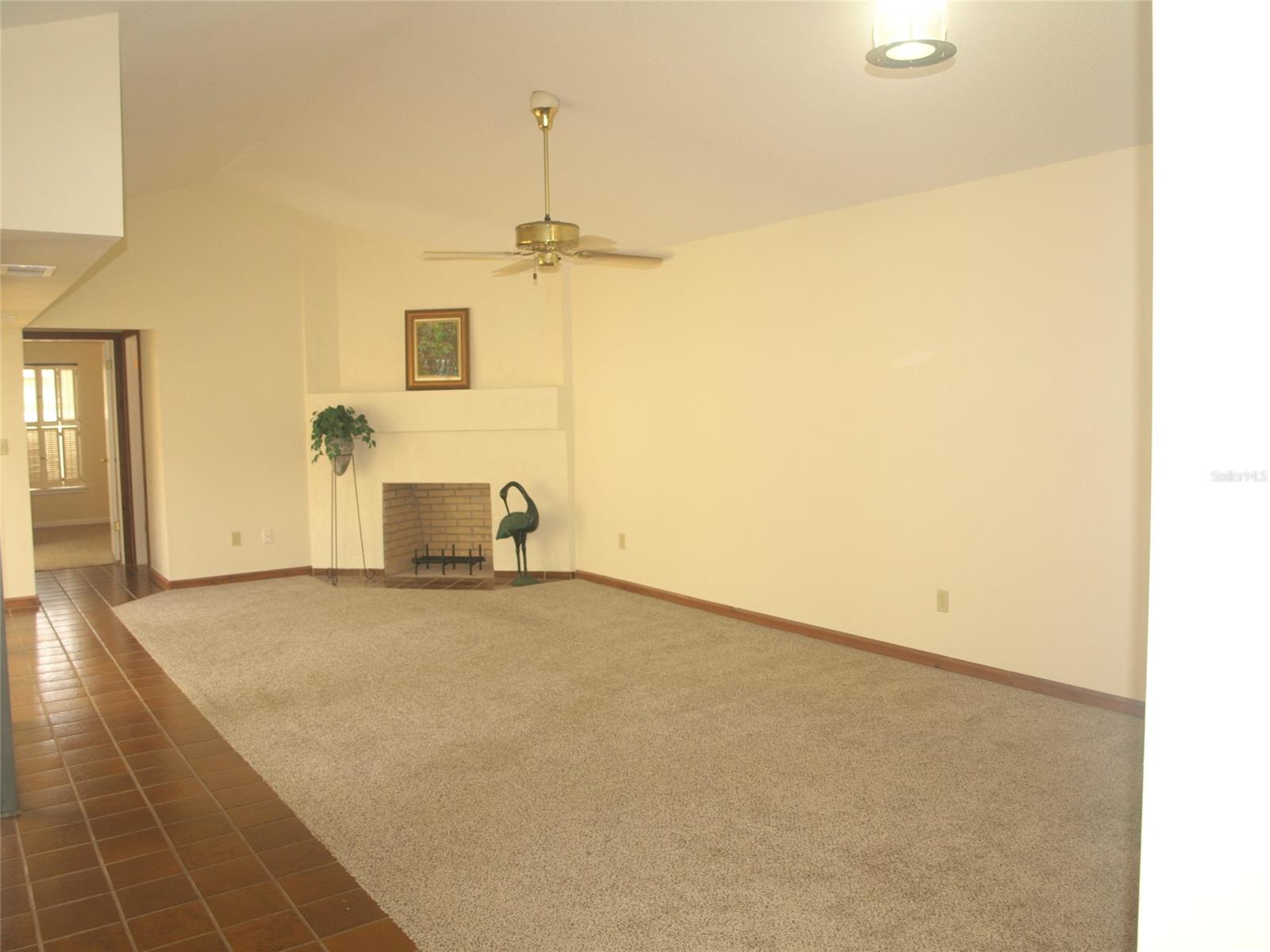 Eagle Landing Ph 01-06 Condo - Residential