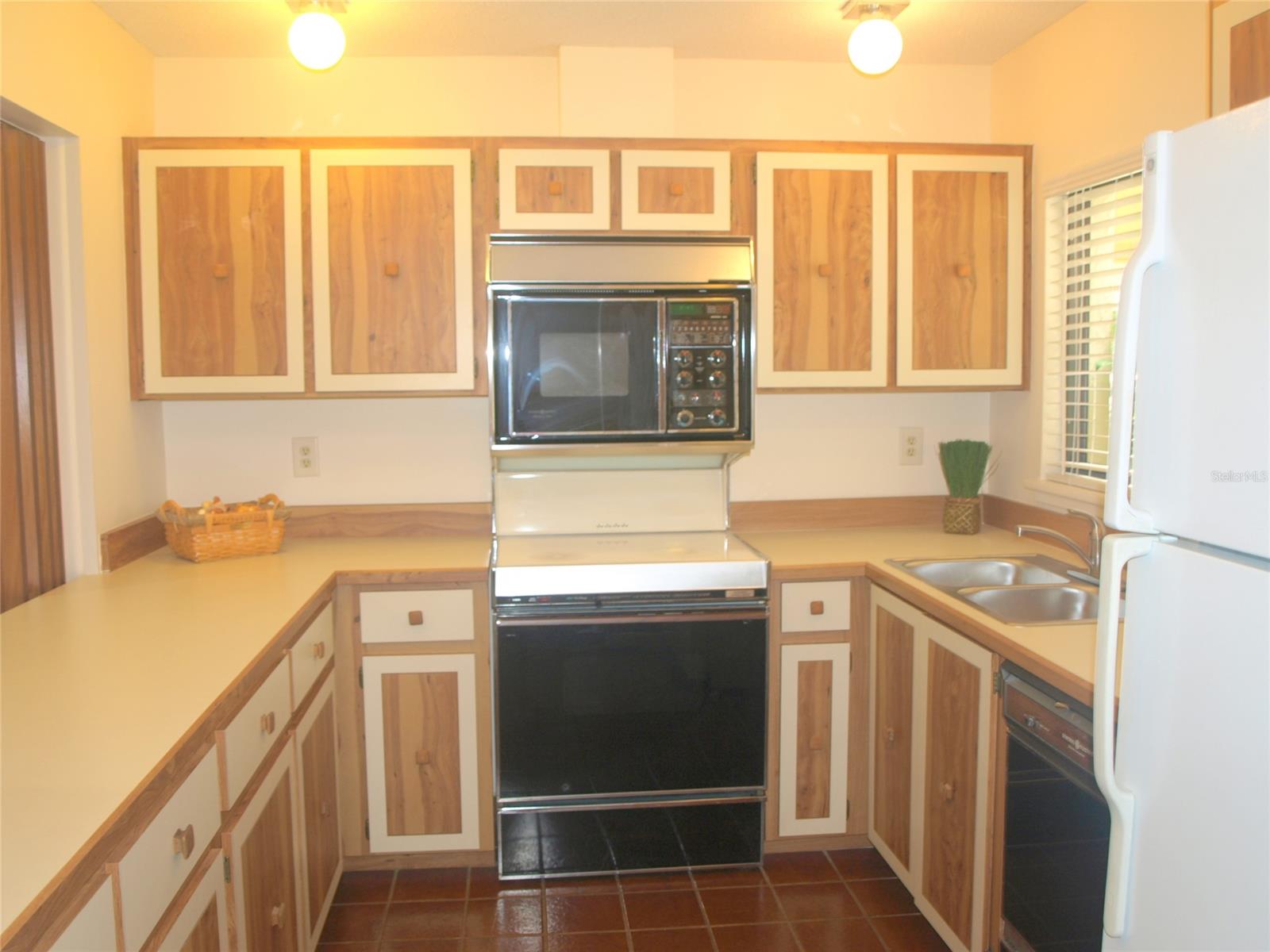 Eagle Landing Ph 01-06 Condo - Residential