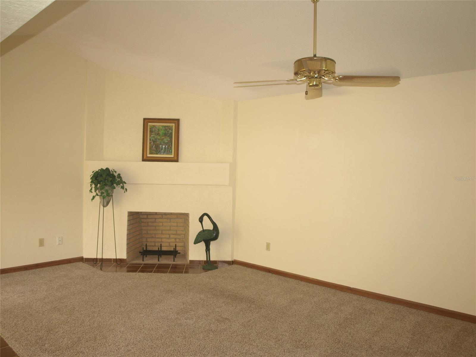 Eagle Landing Ph 01-06 Condo - Residential