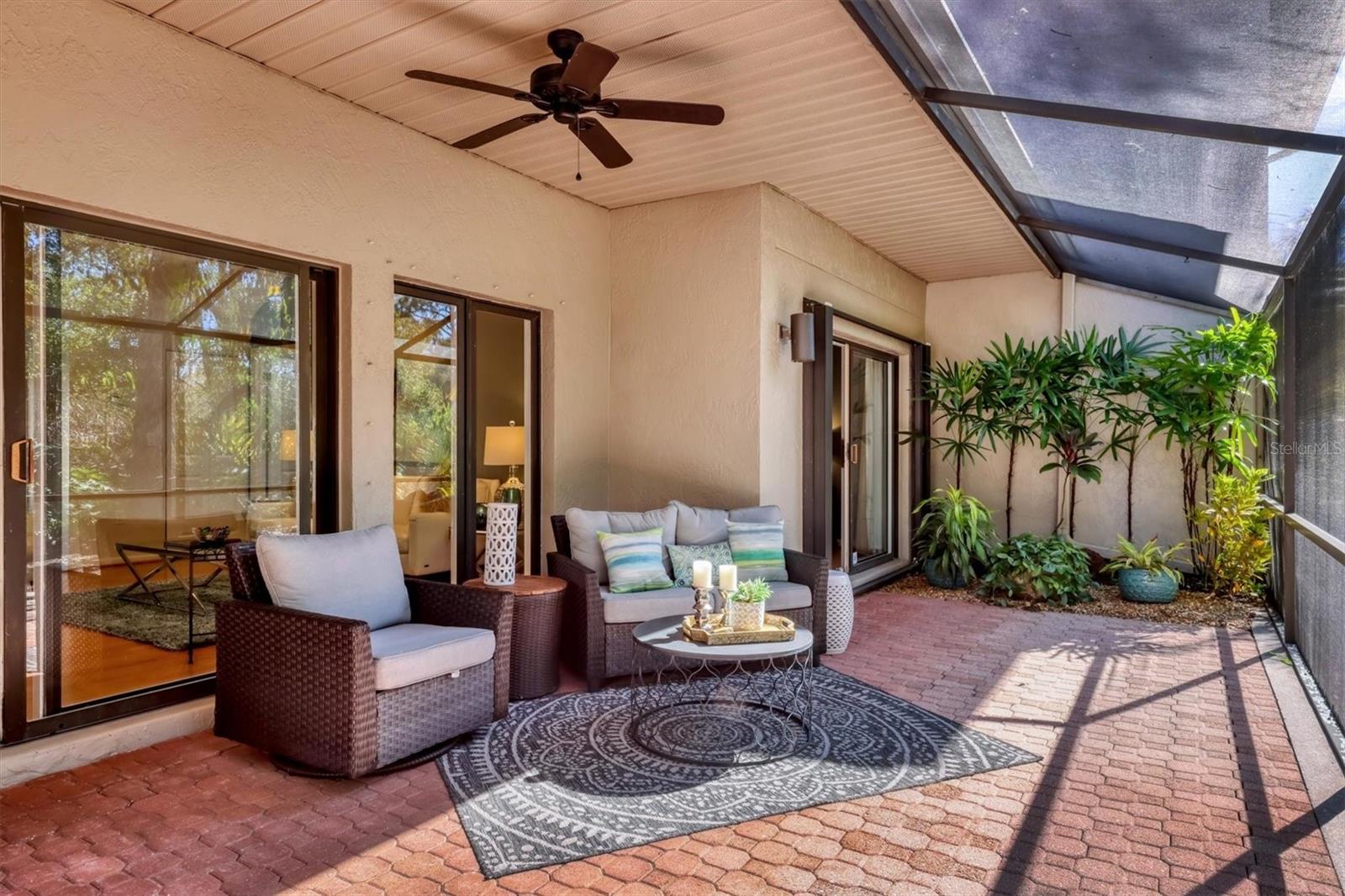 LONGWOOD VILLAS - Residential