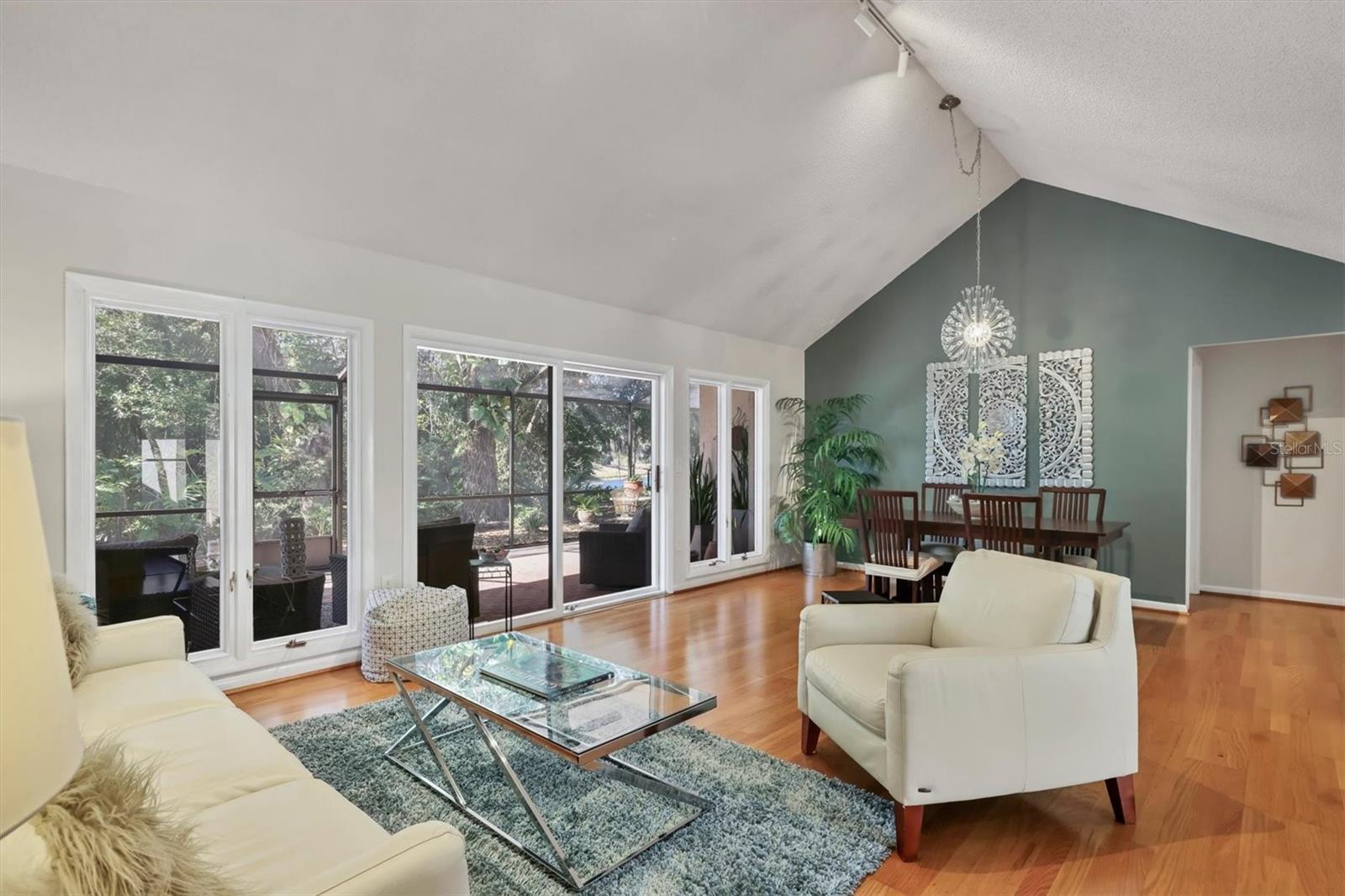 LONGWOOD VILLAS - Residential