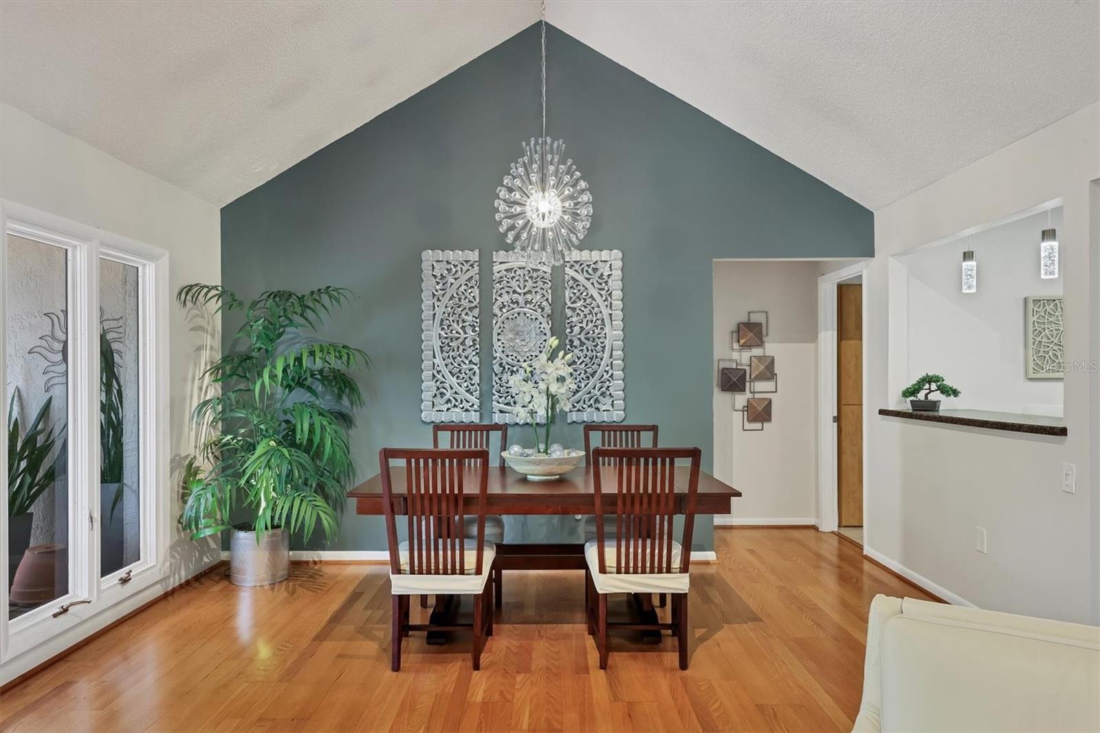 LONGWOOD VILLAS - Residential