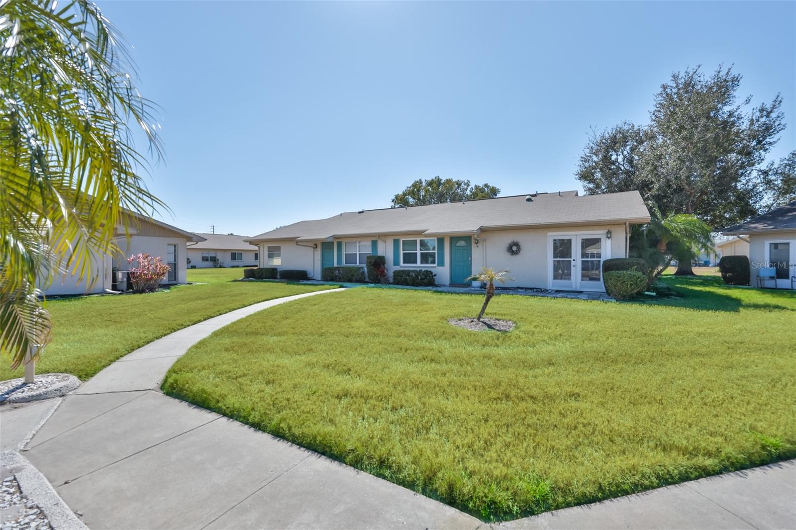 1906 CANTERBURY LANE 16