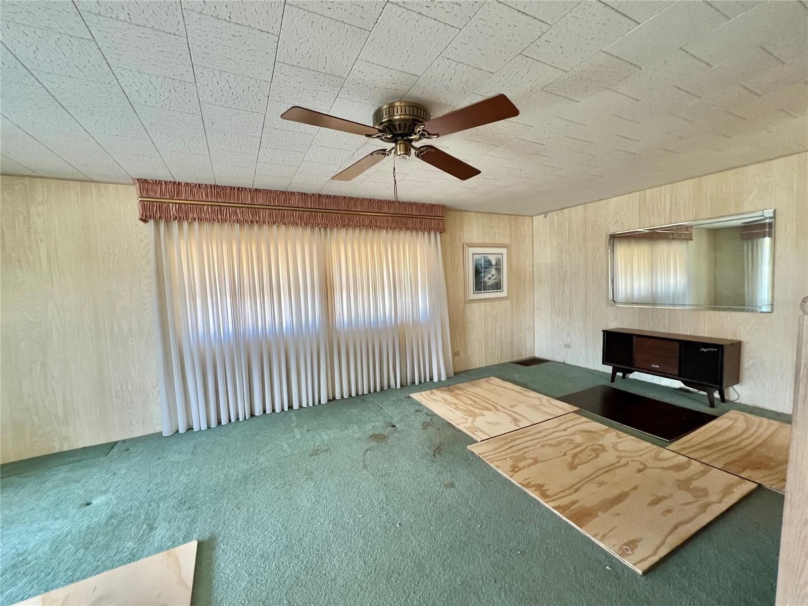 HAWTHORNE AT LEESBURG A COOP - Residential