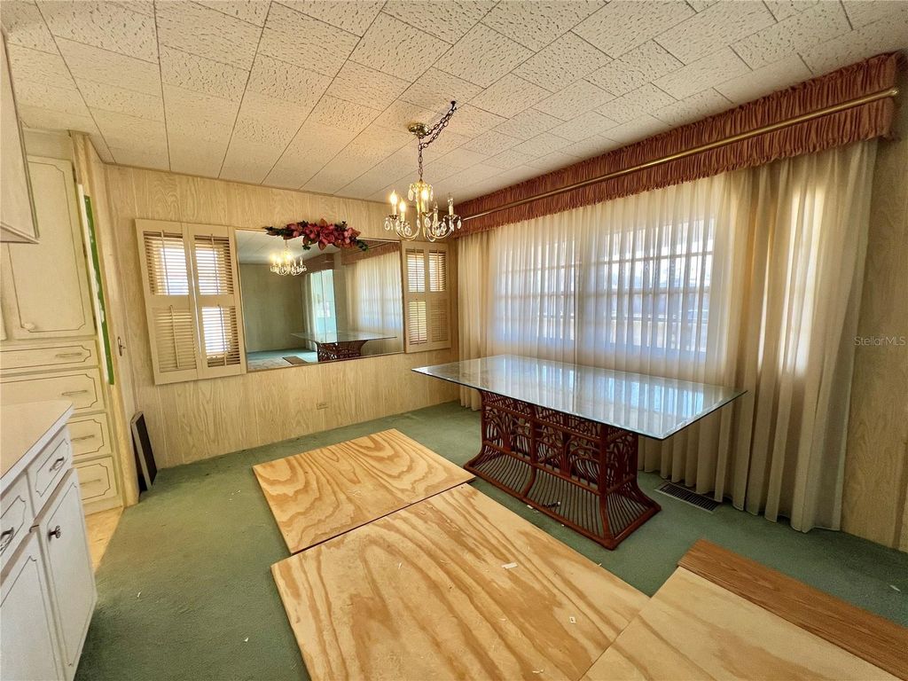 Photo of 326 Hawthorne Boulevard, Leesburg, FL 34748 (MLS # G5104619)