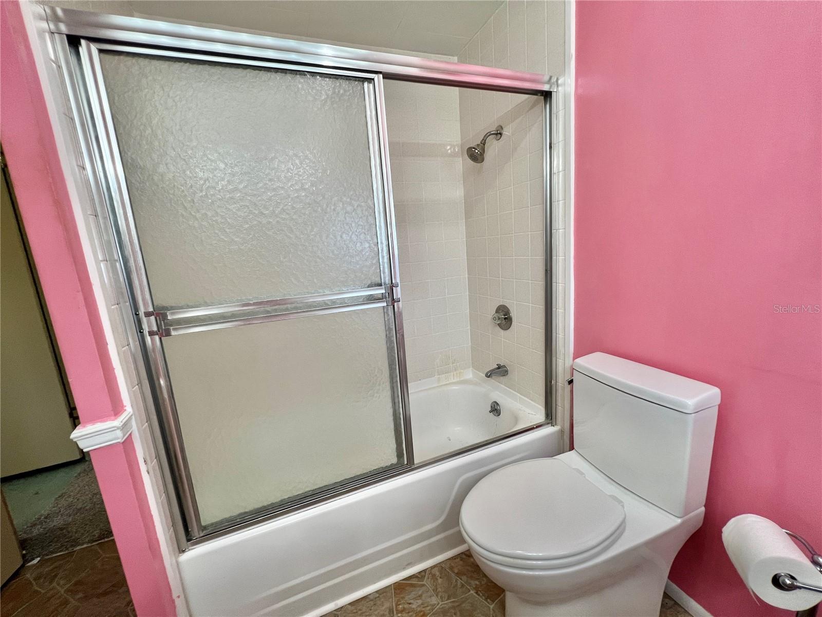 HAWTHORNE AT LEESBURG A COOP - Residential