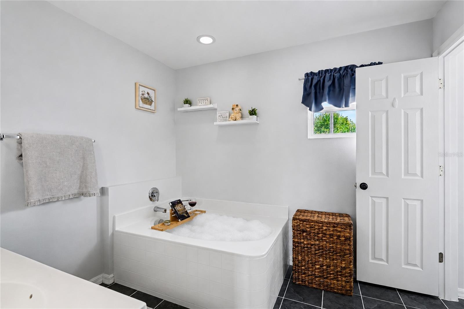 DELTONA LAKES UN 41 - Residential