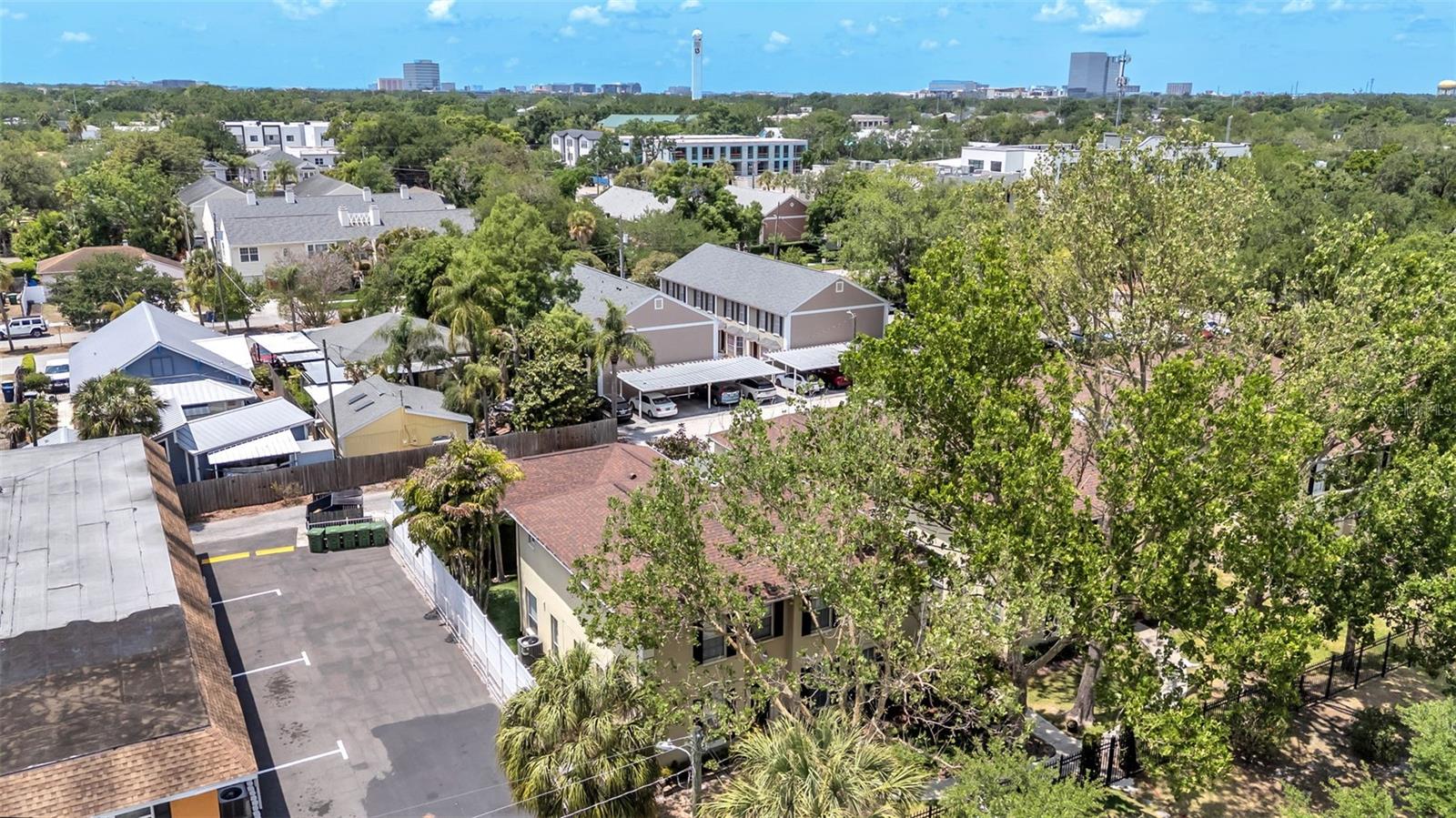 BUNGALOW CITY - Residential