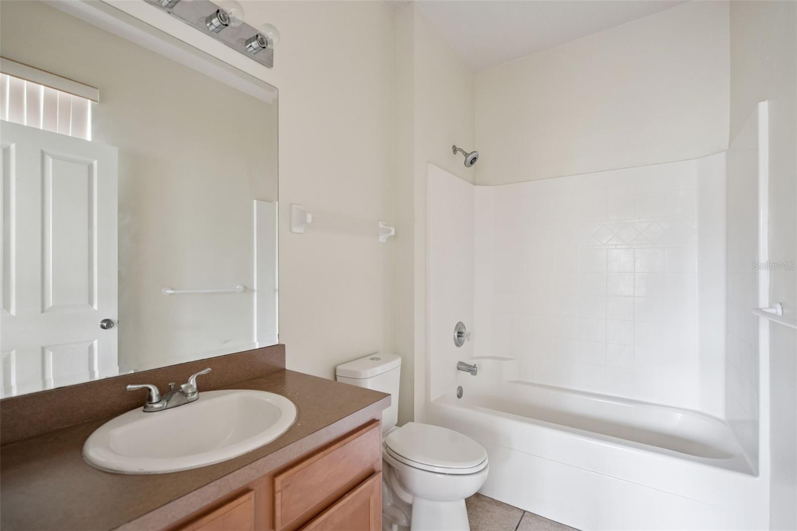 WINDWOOD BAY, THE RESERVE AT WINDWOOD BAY - Residential