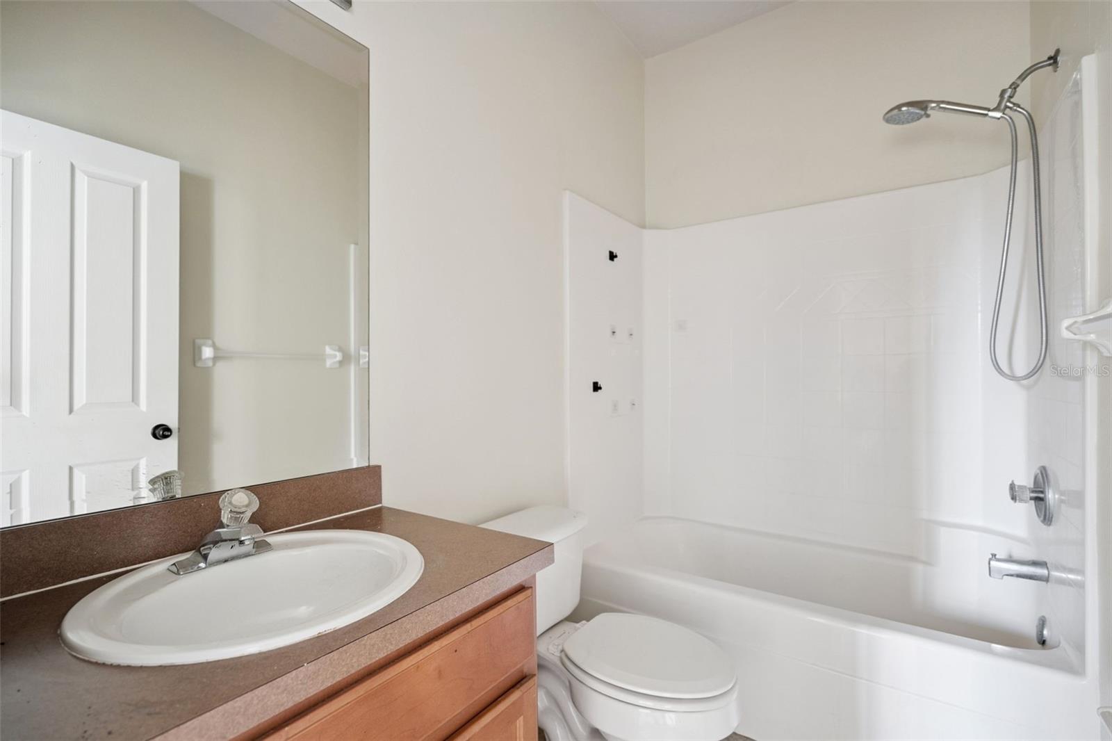 WINDWOOD BAY, THE RESERVE AT WINDWOOD BAY - Residential