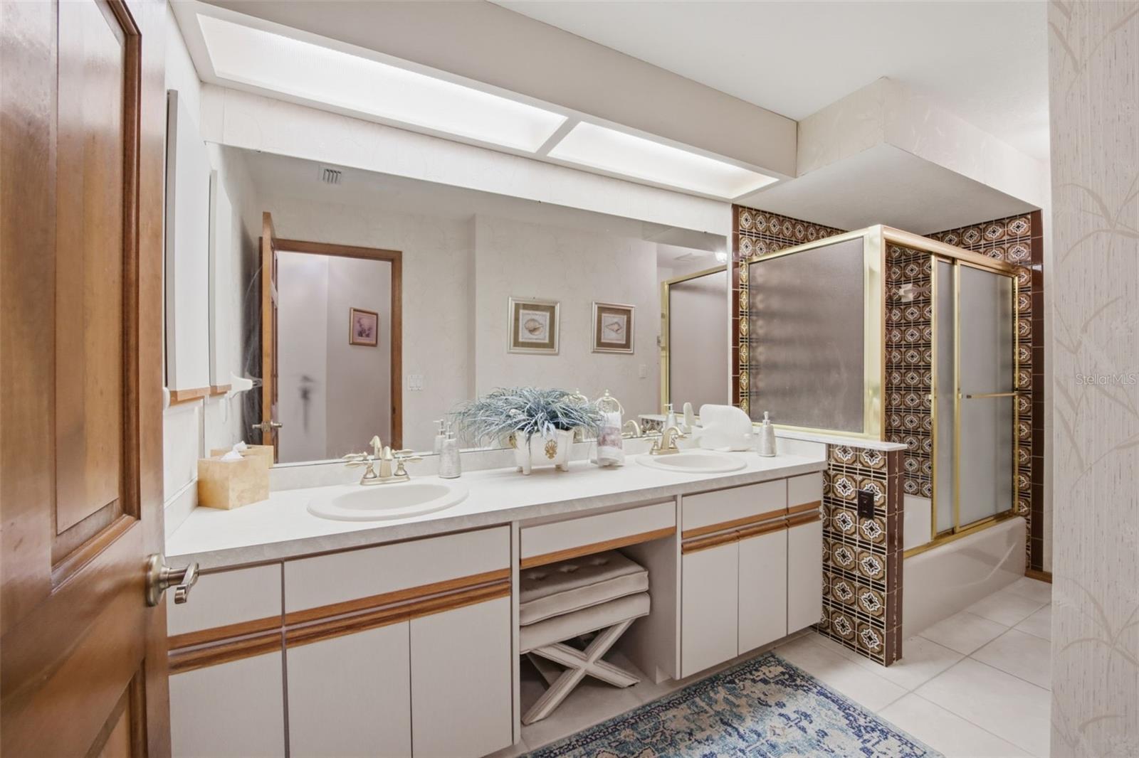 BARRY ESTATES - Residential