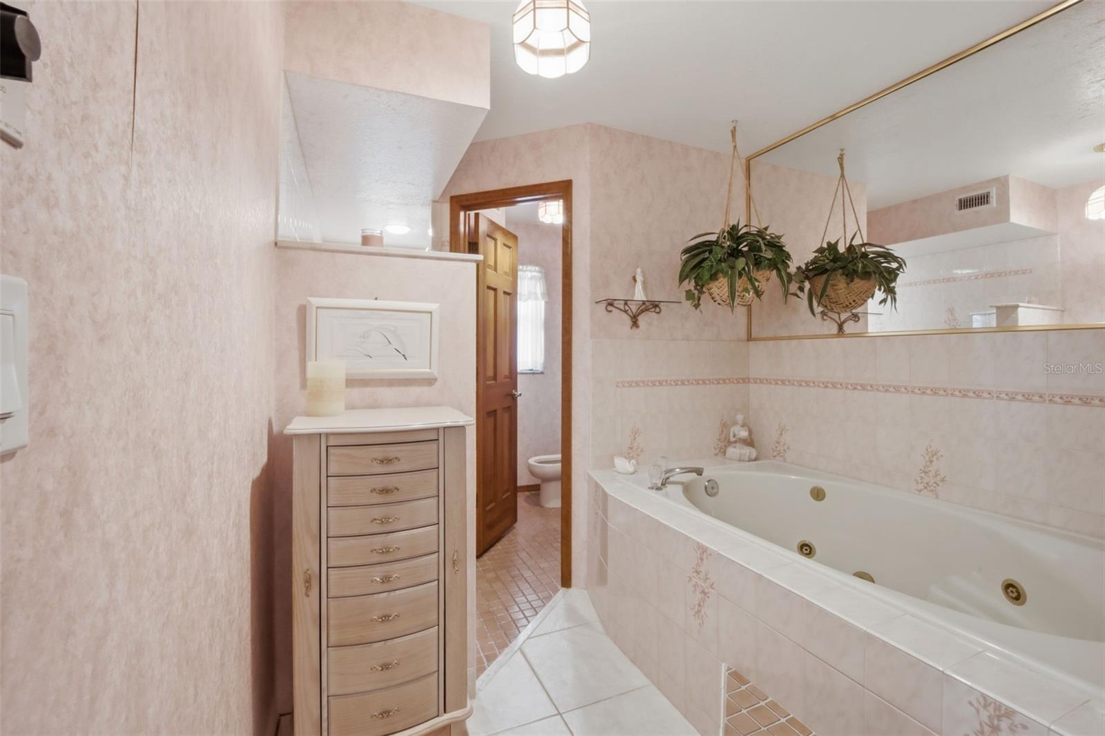 BARRY ESTATES - Residential