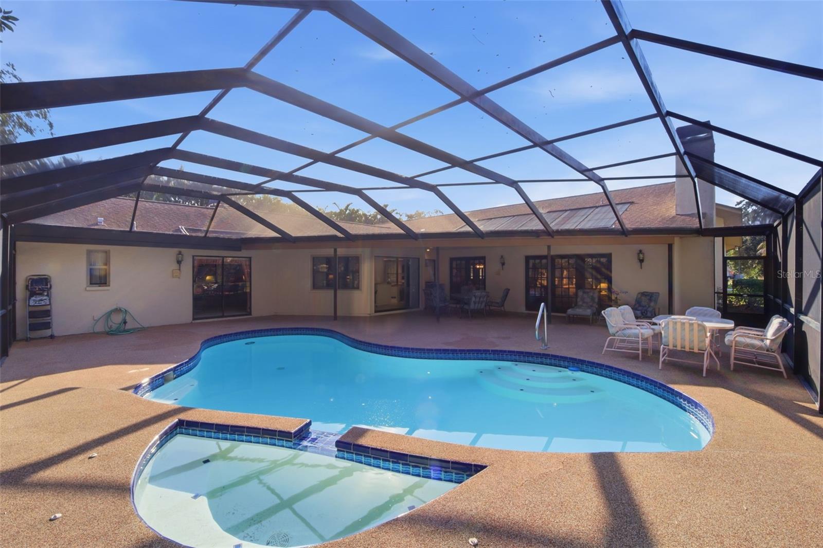 BARRY ESTATES - Residential