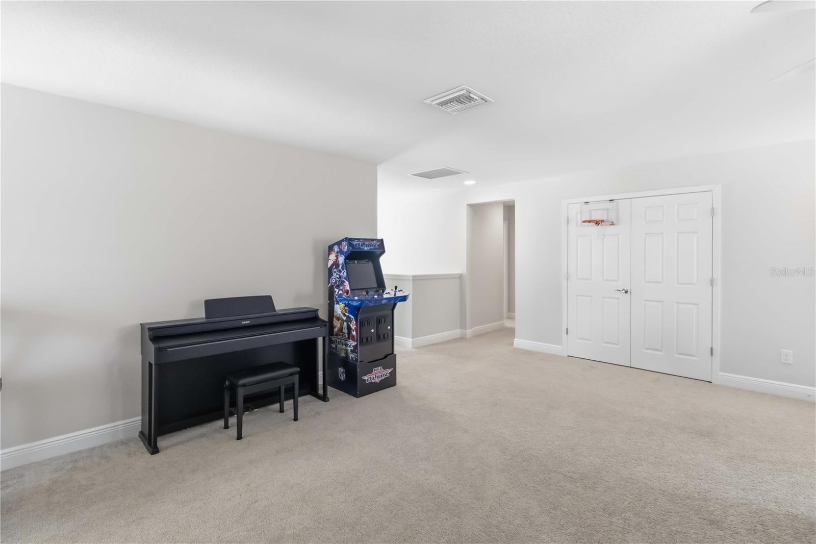 HINTON HAWKSTONE PH 2A 2B2 - Residential