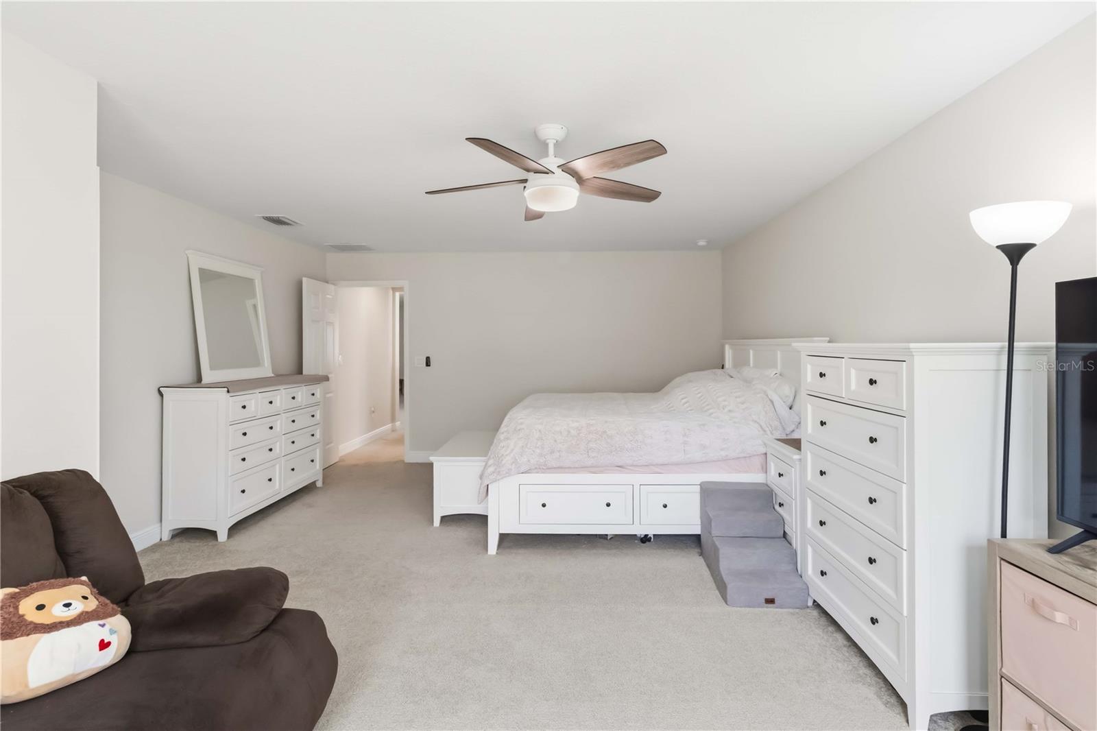 HINTON HAWKSTONE PH 2A 2B2 - Residential