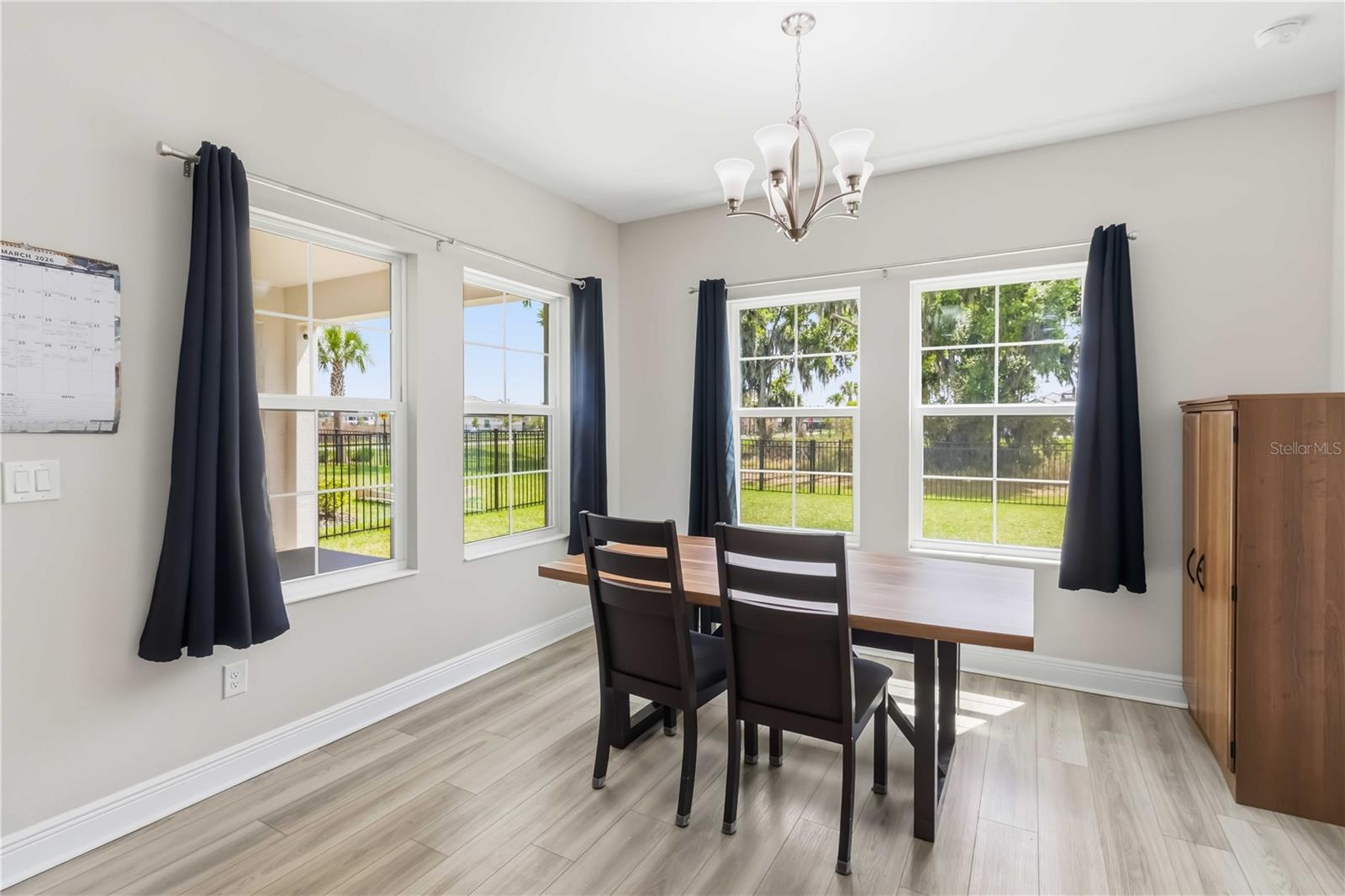 HINTON HAWKSTONE PH 2A 2B2 - Residential