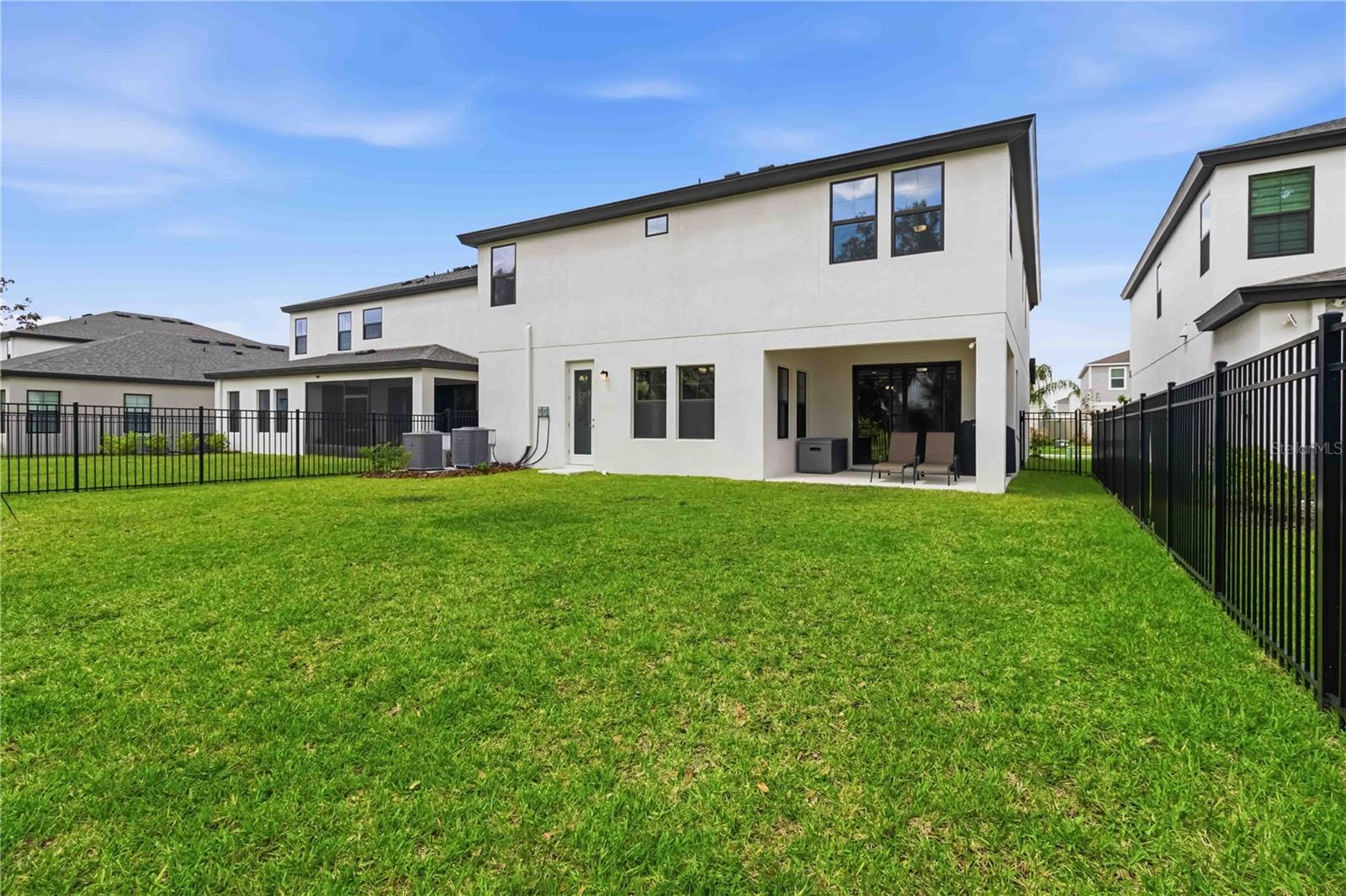 HINTON HAWKSTONE PH 2A 2B2 - Residential