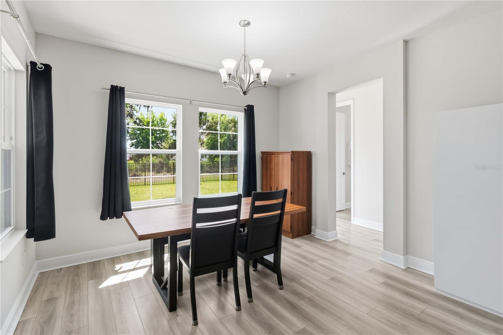 HINTON HAWKSTONE PH 2A 2B2 - Residential