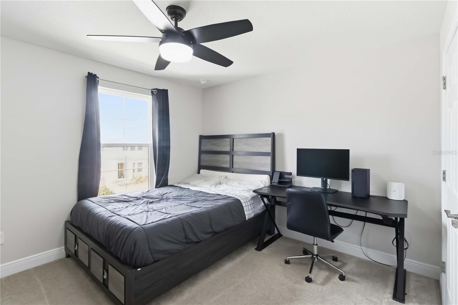 HINTON HAWKSTONE PH 2A 2B2 - Residential