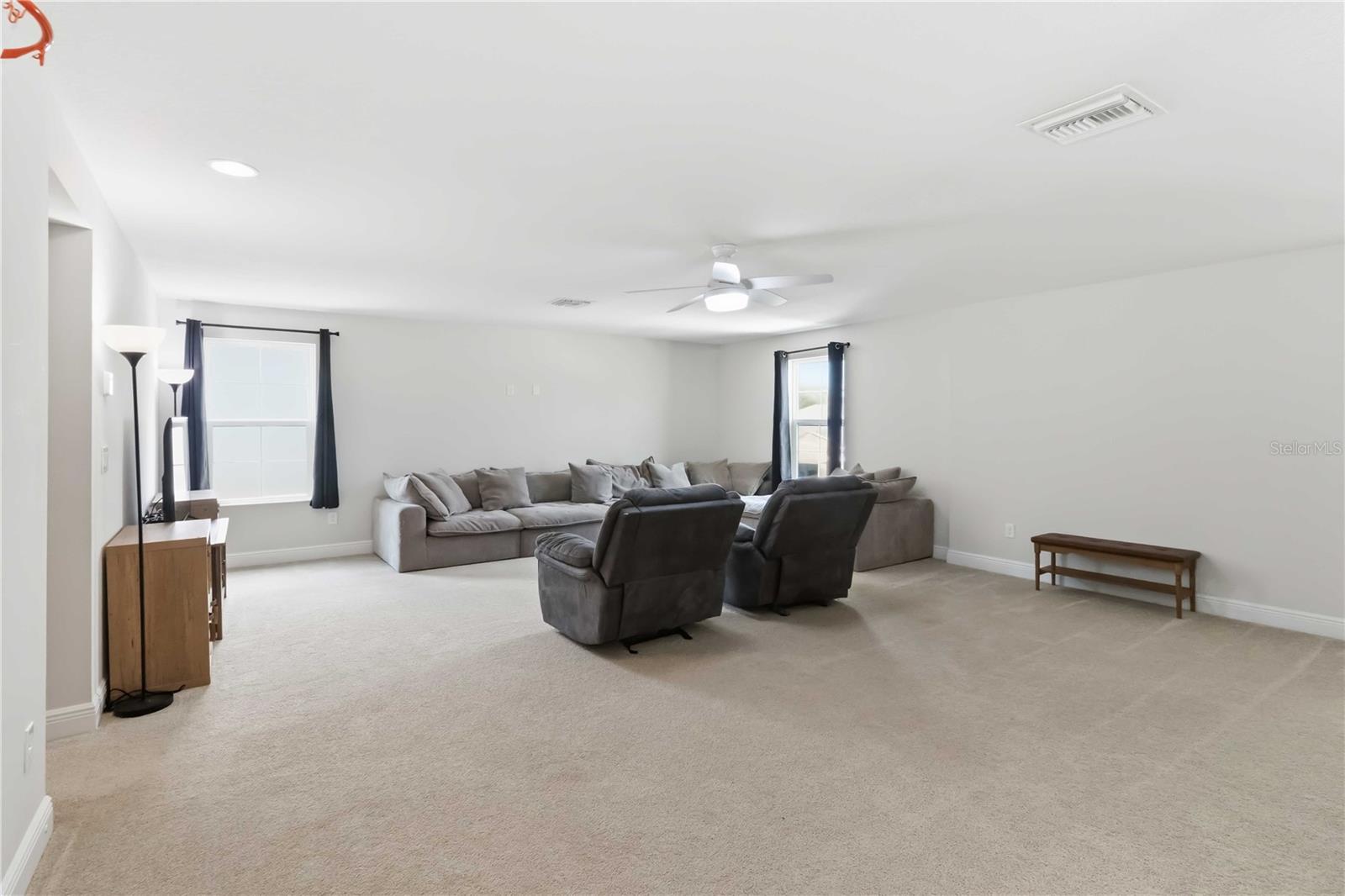 HINTON HAWKSTONE PH 2A 2B2 - Residential