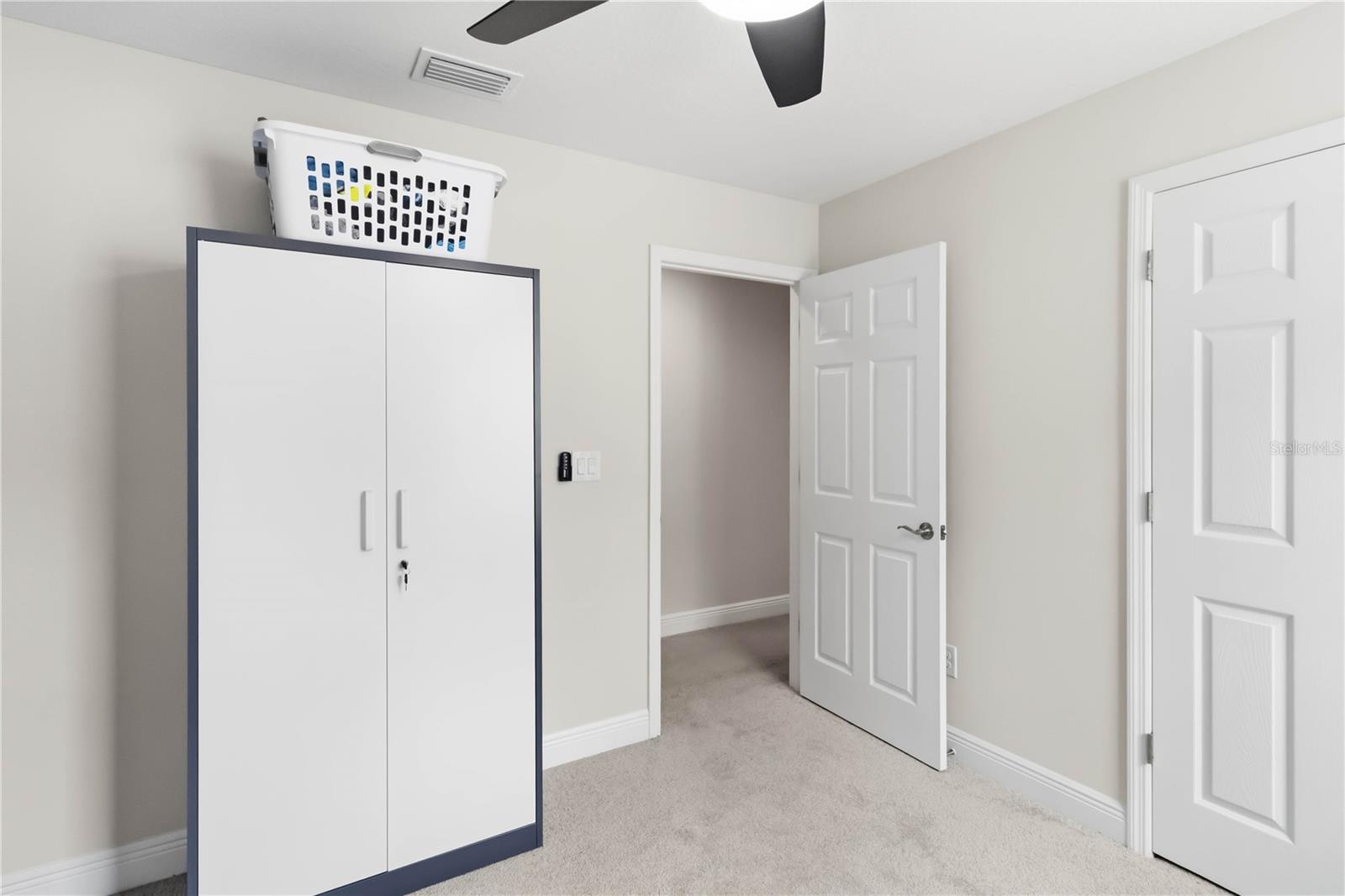 HINTON HAWKSTONE PH 2A 2B2 - Residential