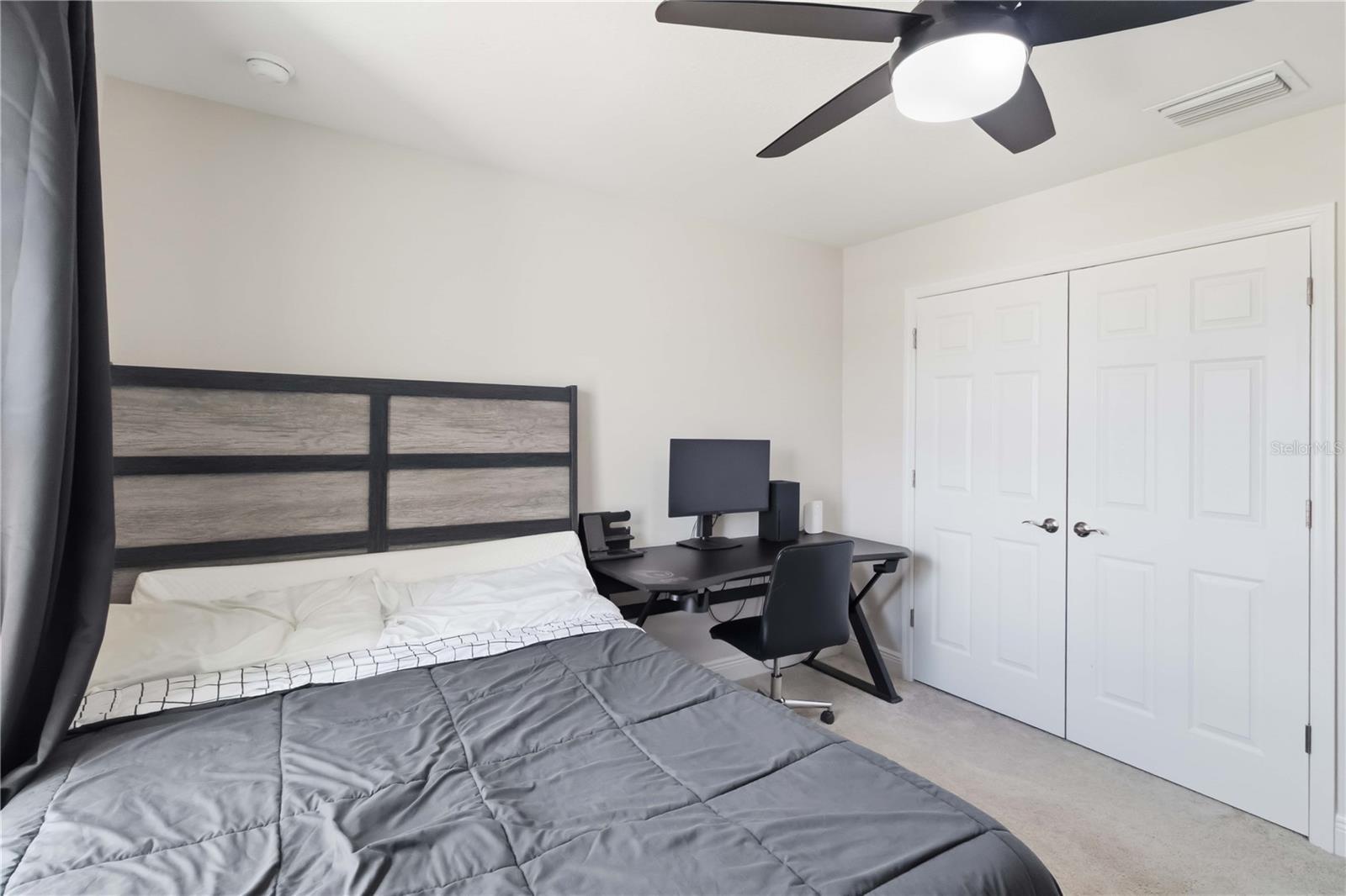 HINTON HAWKSTONE PH 2A 2B2 - Residential