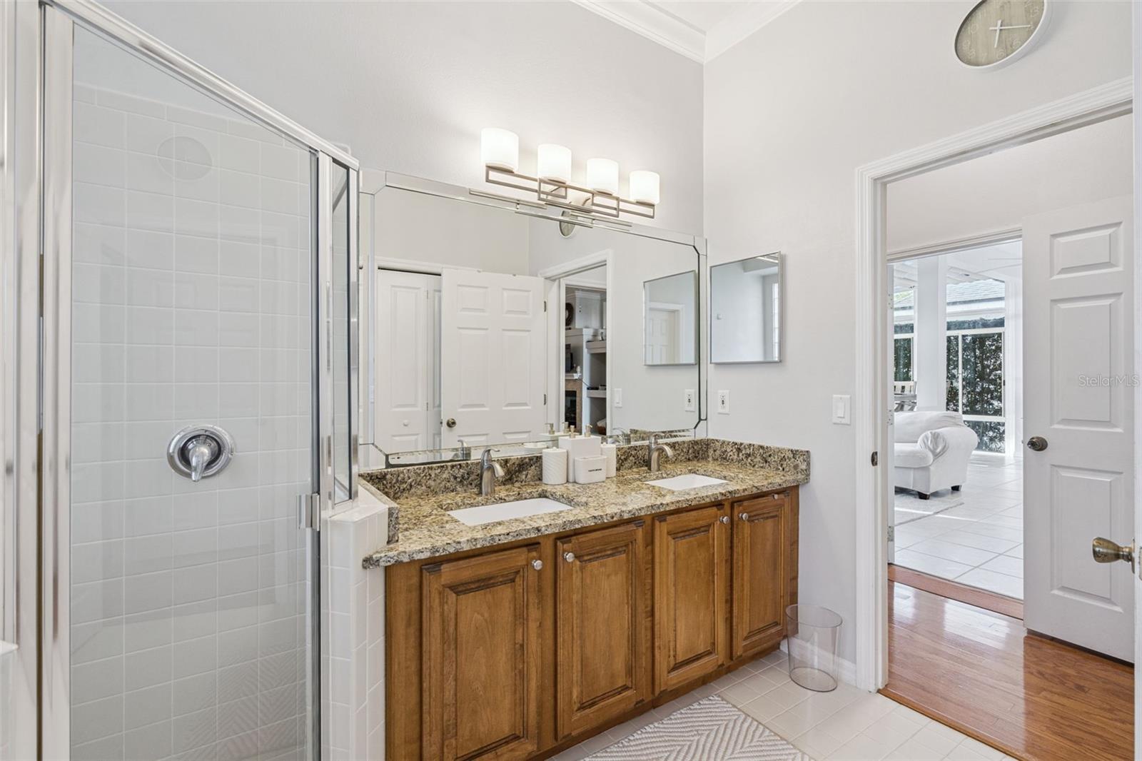 HEATHROW - Residential