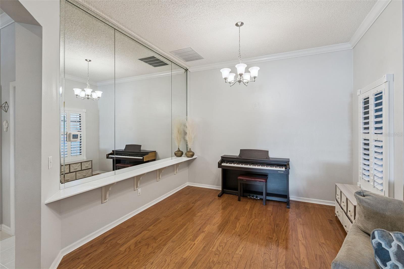 HEATHROW - Residential