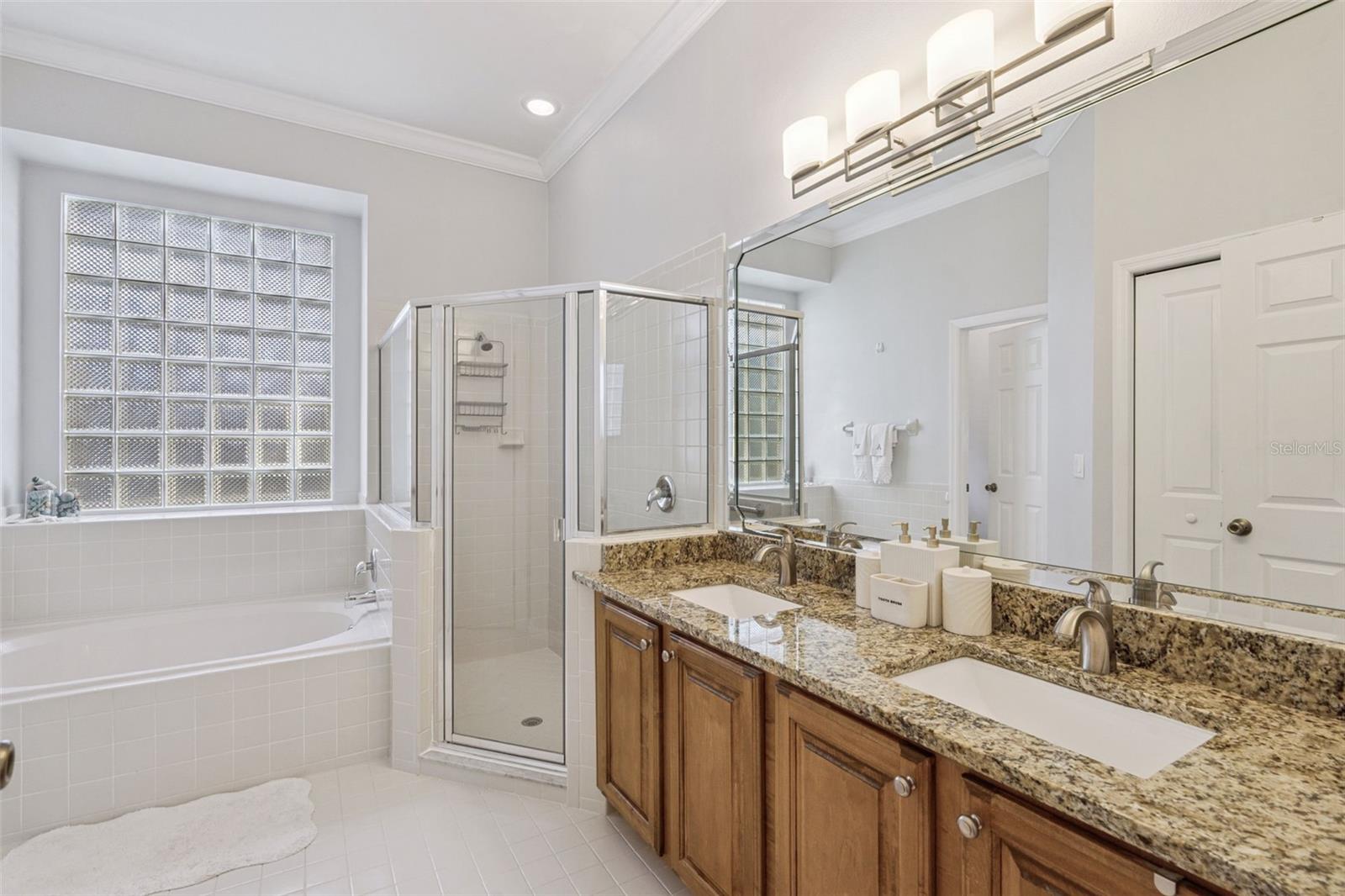 HEATHROW - Residential