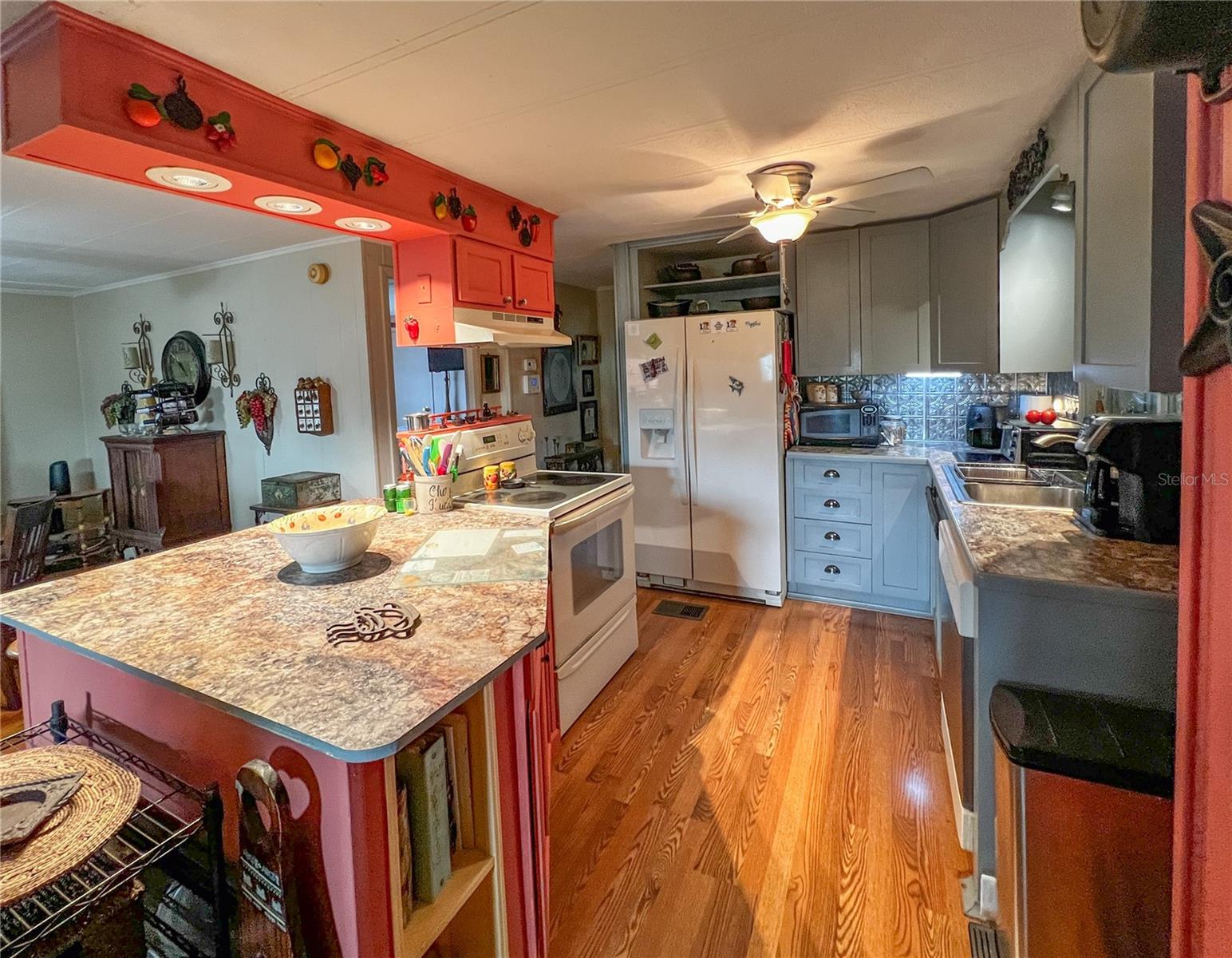 TIPPECANOE VILLAGE - Residential