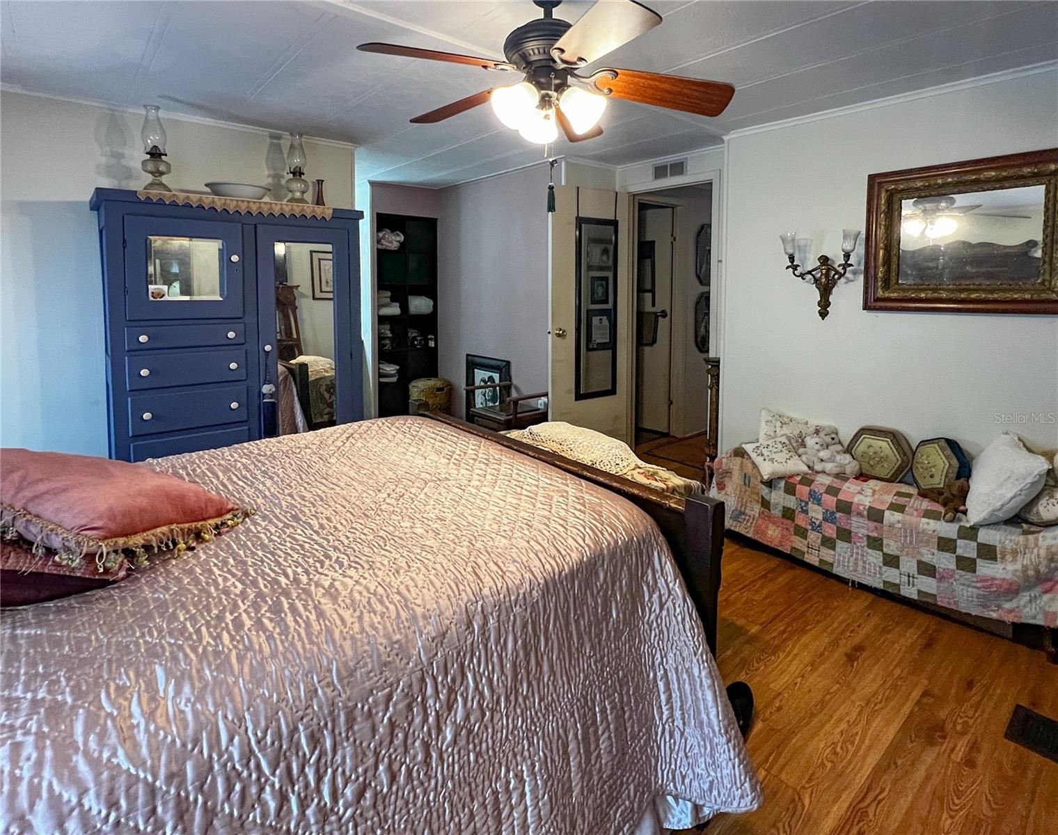 TIPPECANOE VILLAGE - Residential