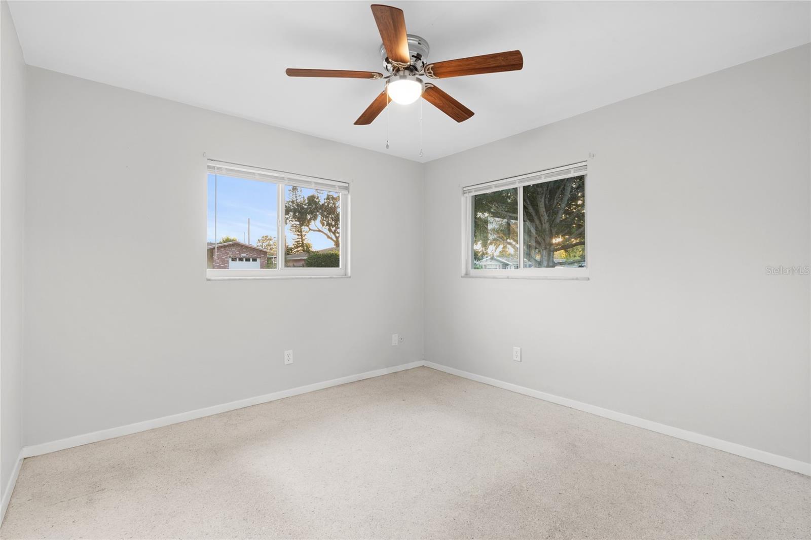 OAKHURST GROVES - Residential