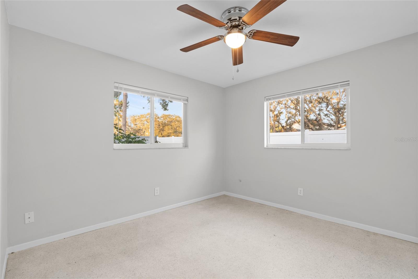 OAKHURST GROVES - Residential