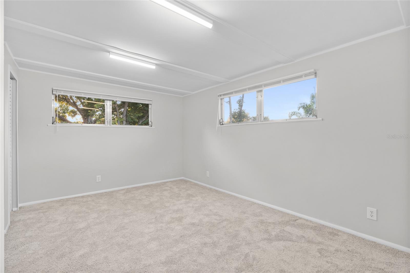 OAKHURST GROVES - Residential