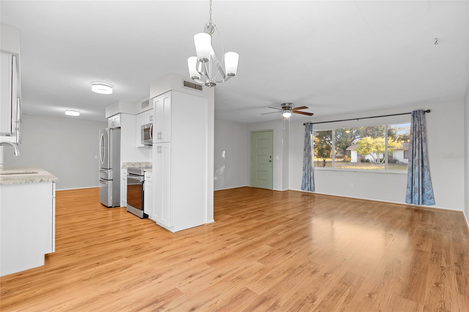 OAKHURST GROVES - Residential