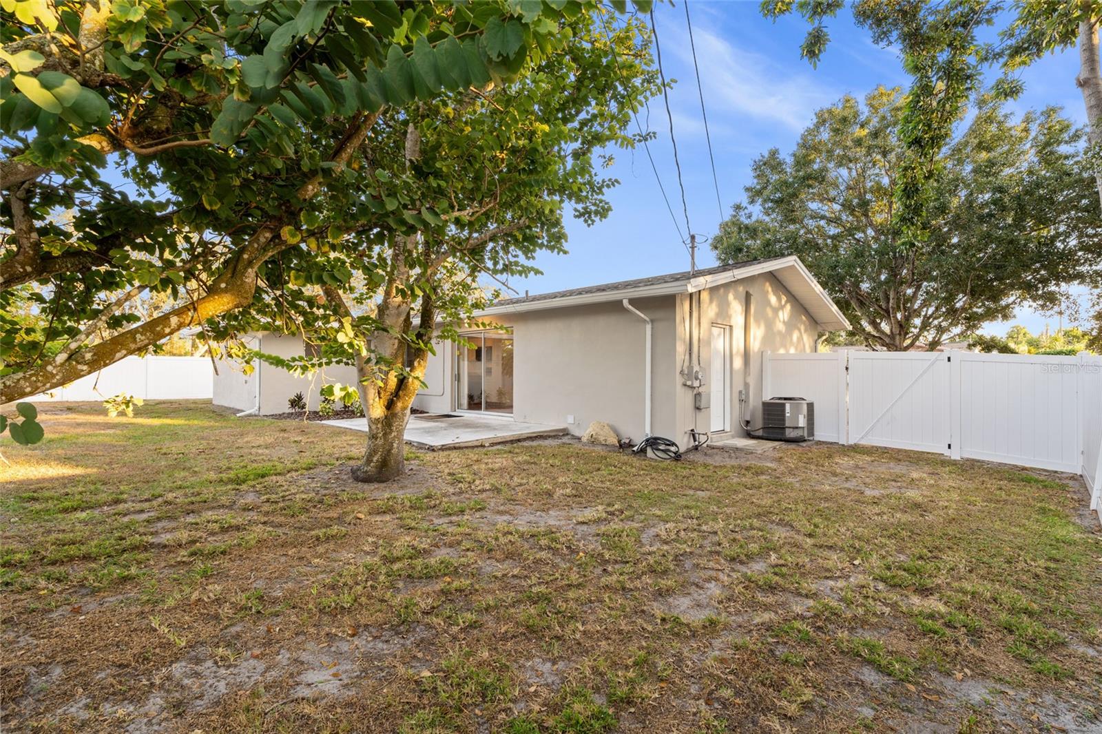 OAKHURST GROVES - Residential