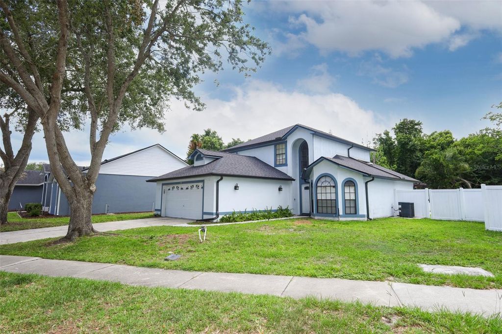 Photo of 1152 Twin Rivers Boulevard, Oviedo, FL 32766 (MLS # O6411246)