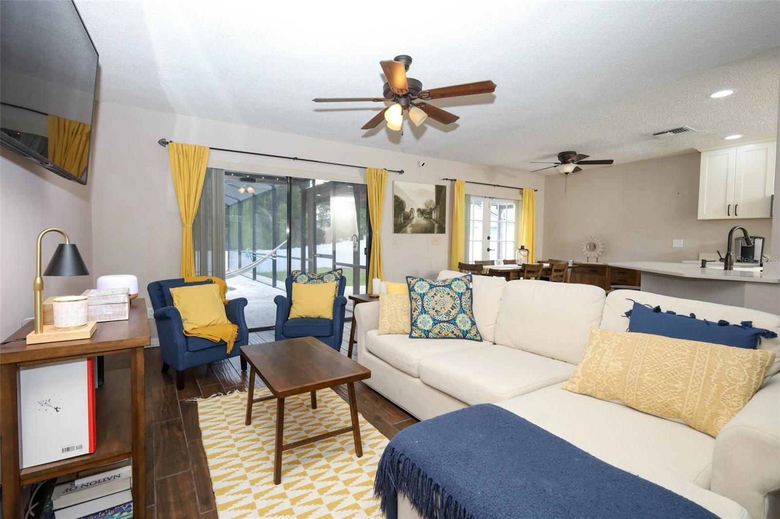 RIVERSIDE AT TWIN RIVERS UN 2 - Residential